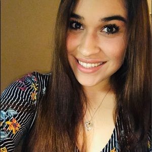 Meet your Posher, Eunice